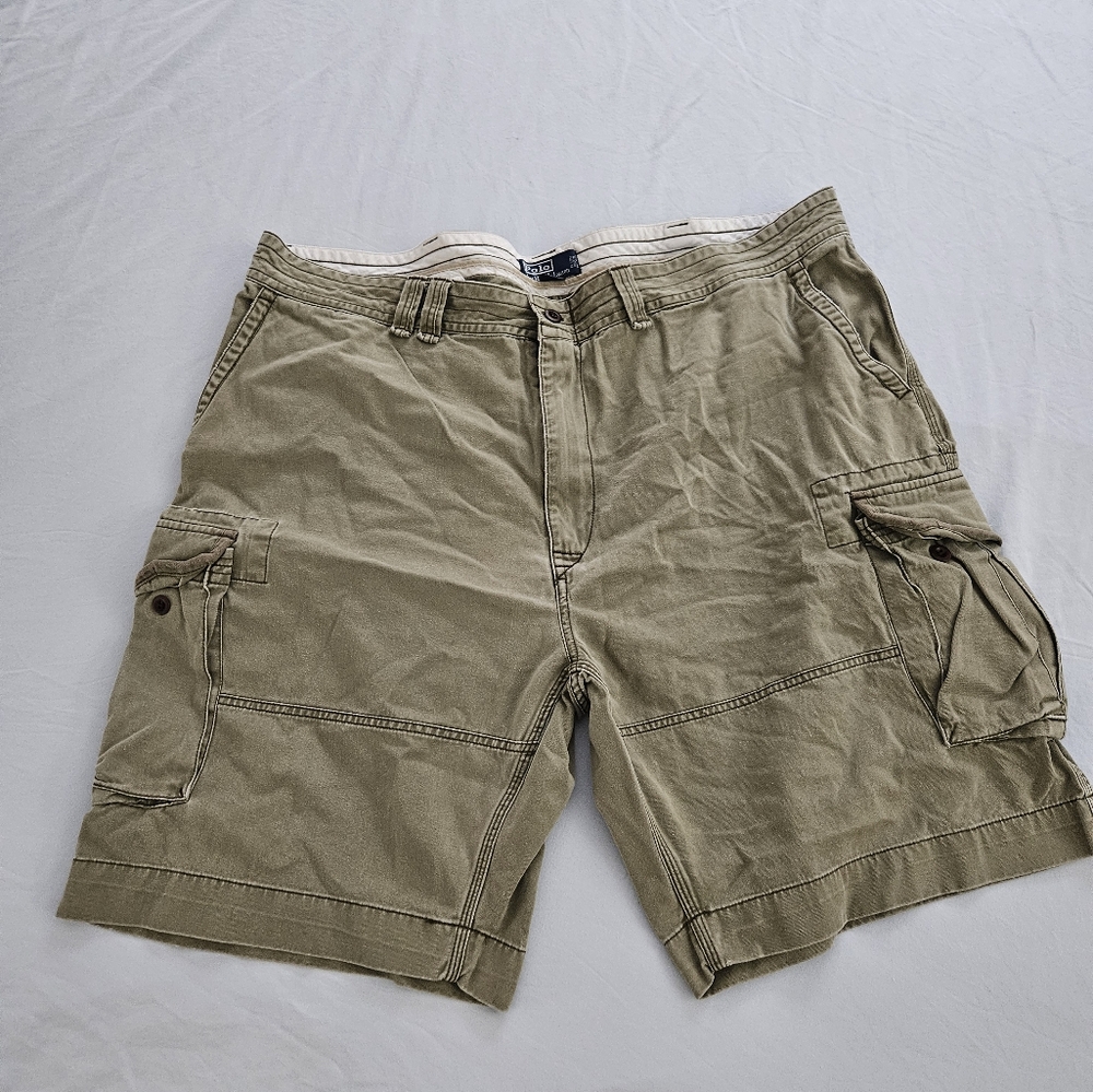 Men's Olive Cargo Shorts